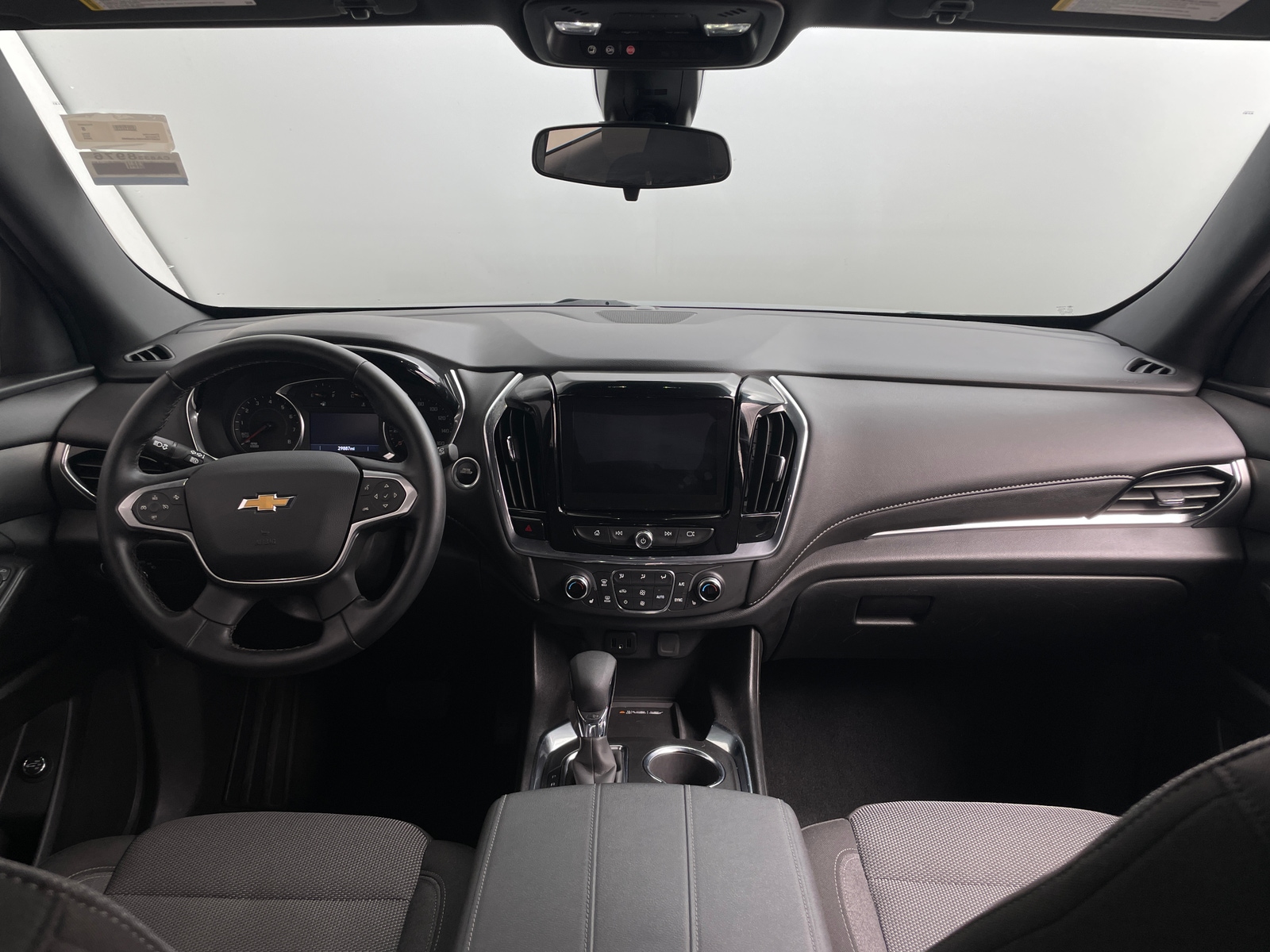 Thumbnail: 2023 Chevrolet Traverse - 3