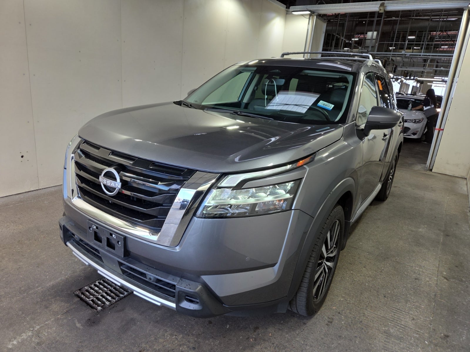 2023 Nissan Pathfinder Platinum