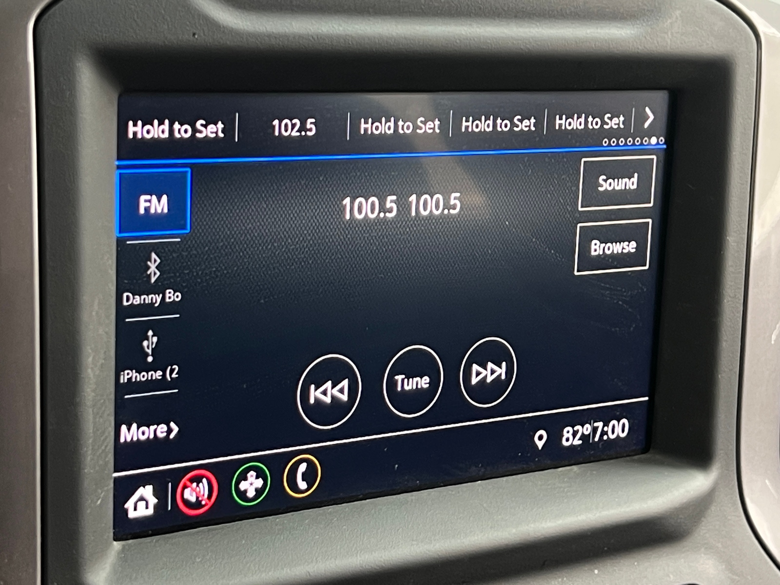 Thumbnail: 2021 Chevrolet Silverado 1500 - 4