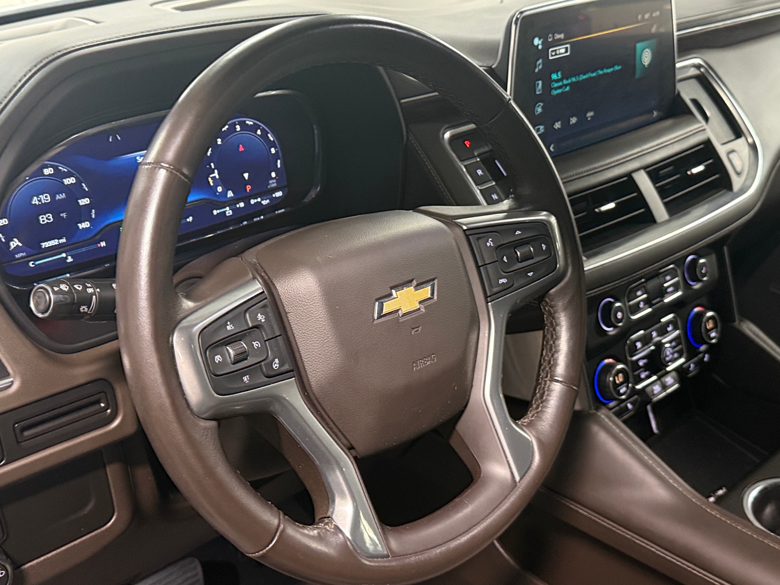 Thumbnail: 2022 Chevrolet Tahoe - 4