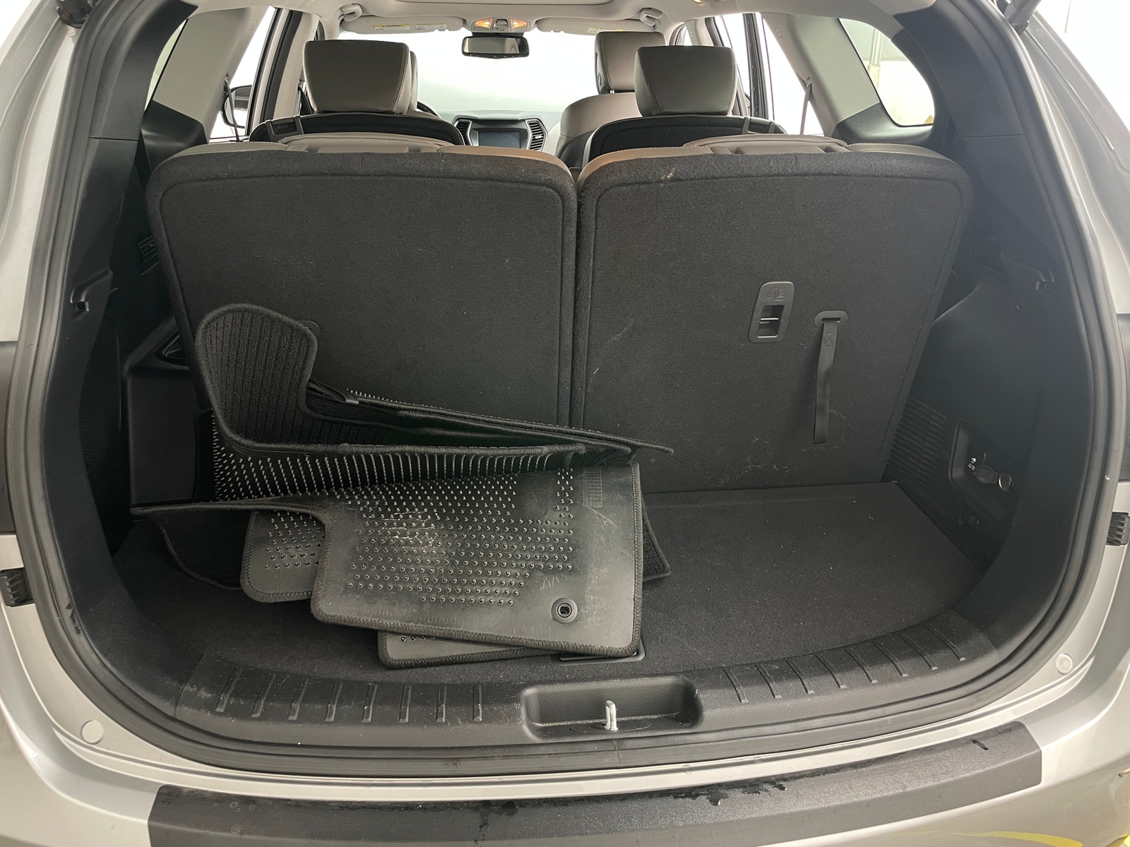Thumbnail: 2019 Hyundai Santa Fe - 6