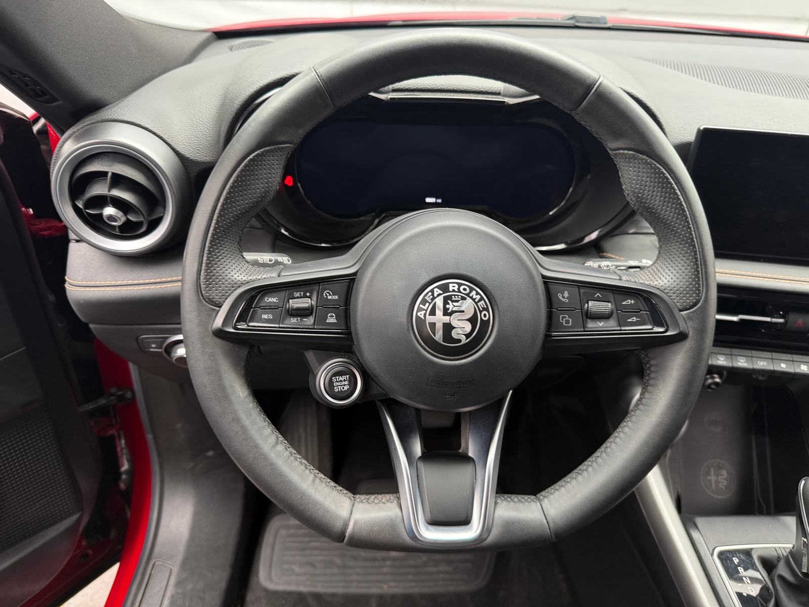 Thumbnail: 2024 Alfa Romeo Tonale - 5