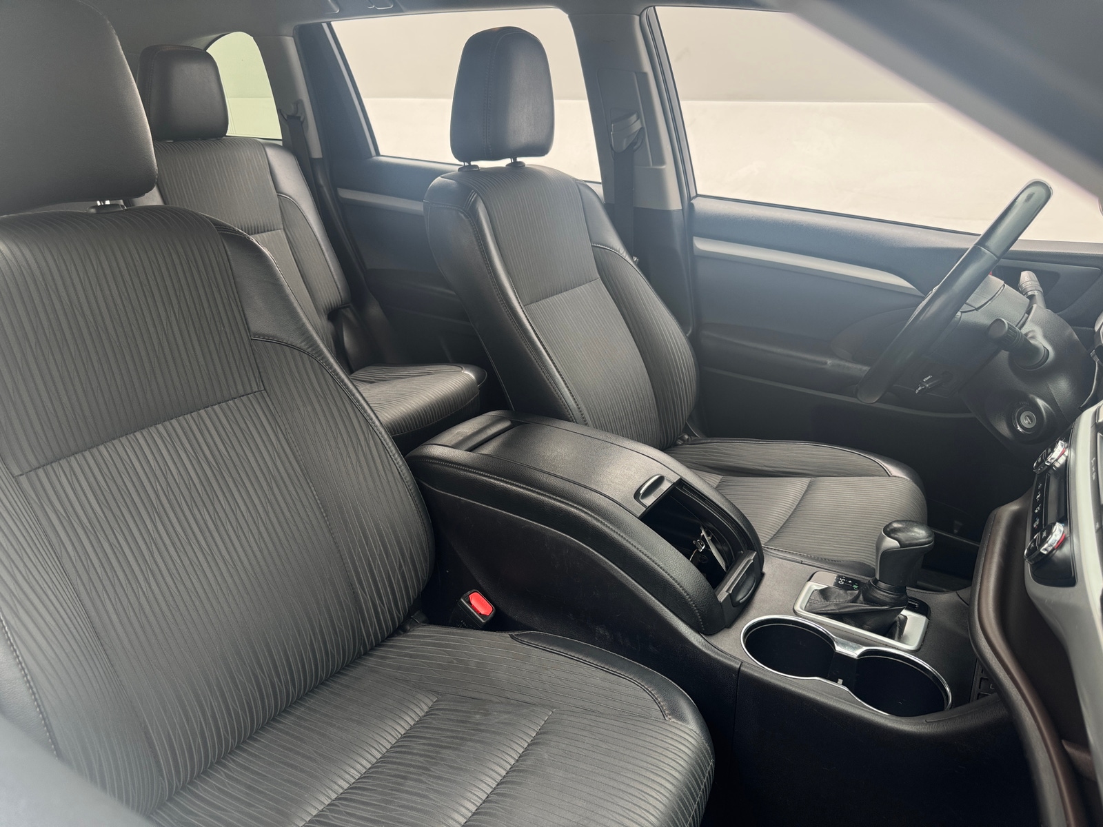 Thumbnail: 2019 Toyota Highlander - 2