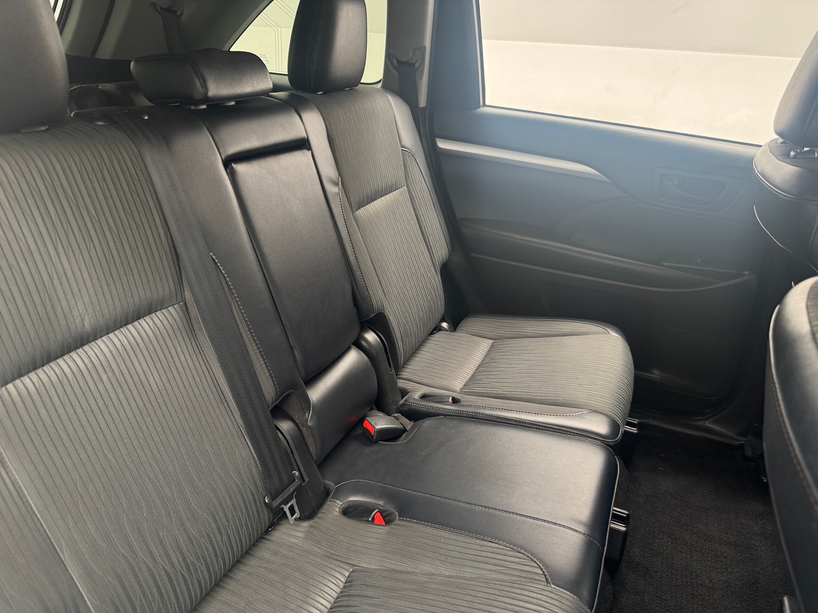 Thumbnail: 2019 Toyota Highlander - 6