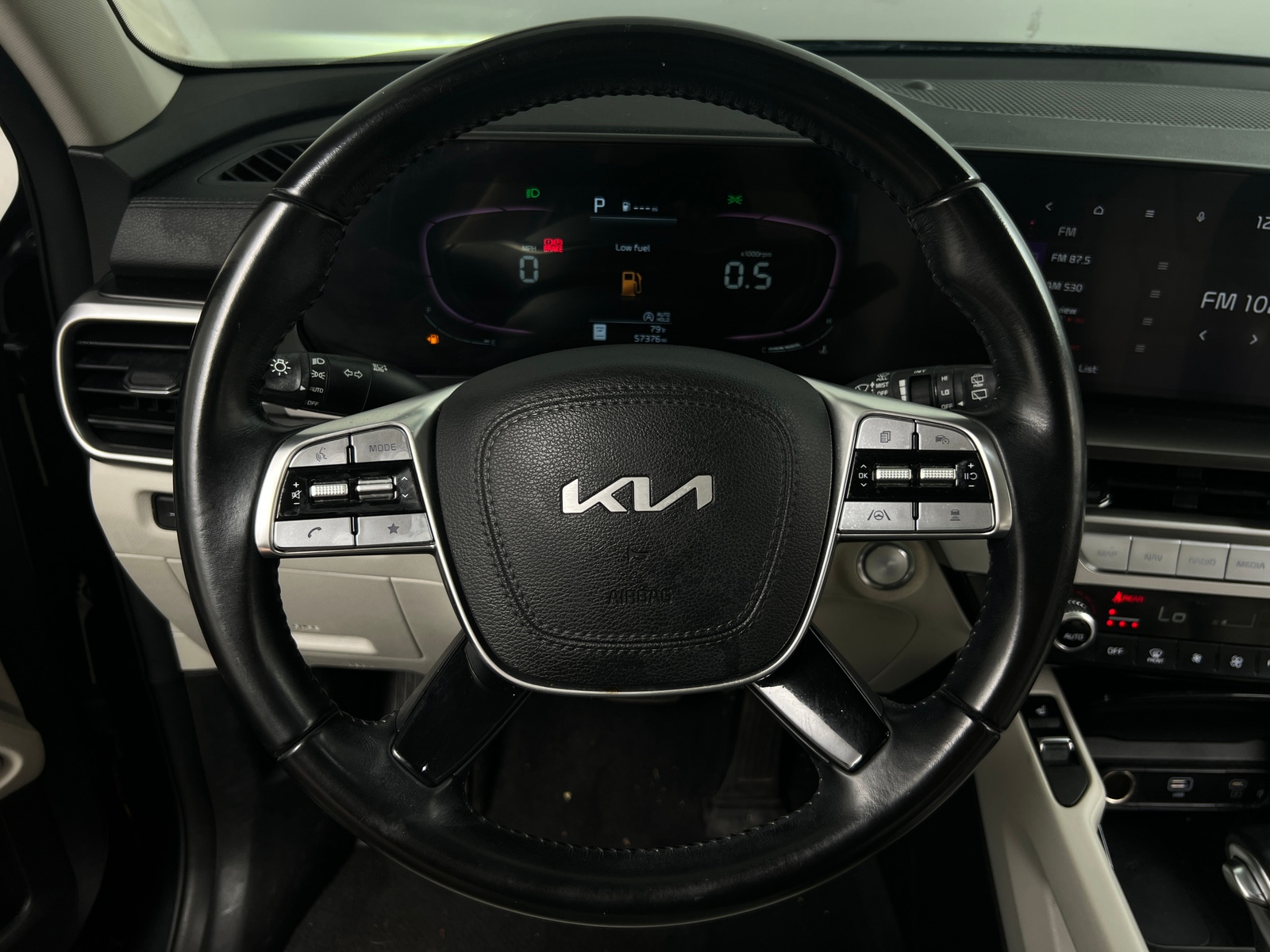 Thumbnail: 2023 Kia Telluride - 4