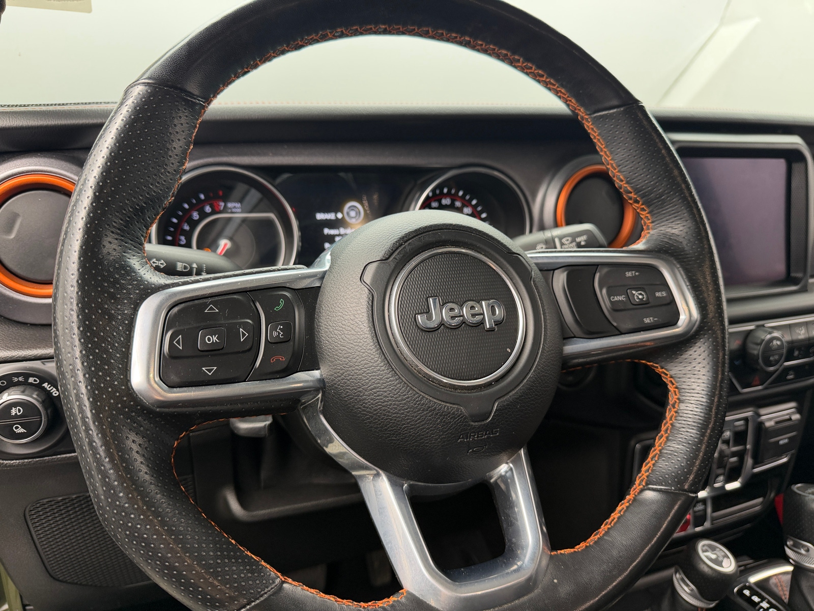 Thumbnail: 2021 Jeep Gladiator - 4