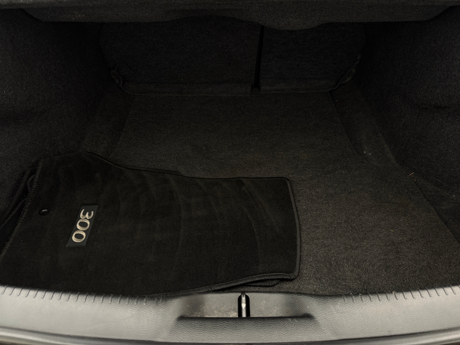 Thumbnail: 2016 Chrysler 300 - 6