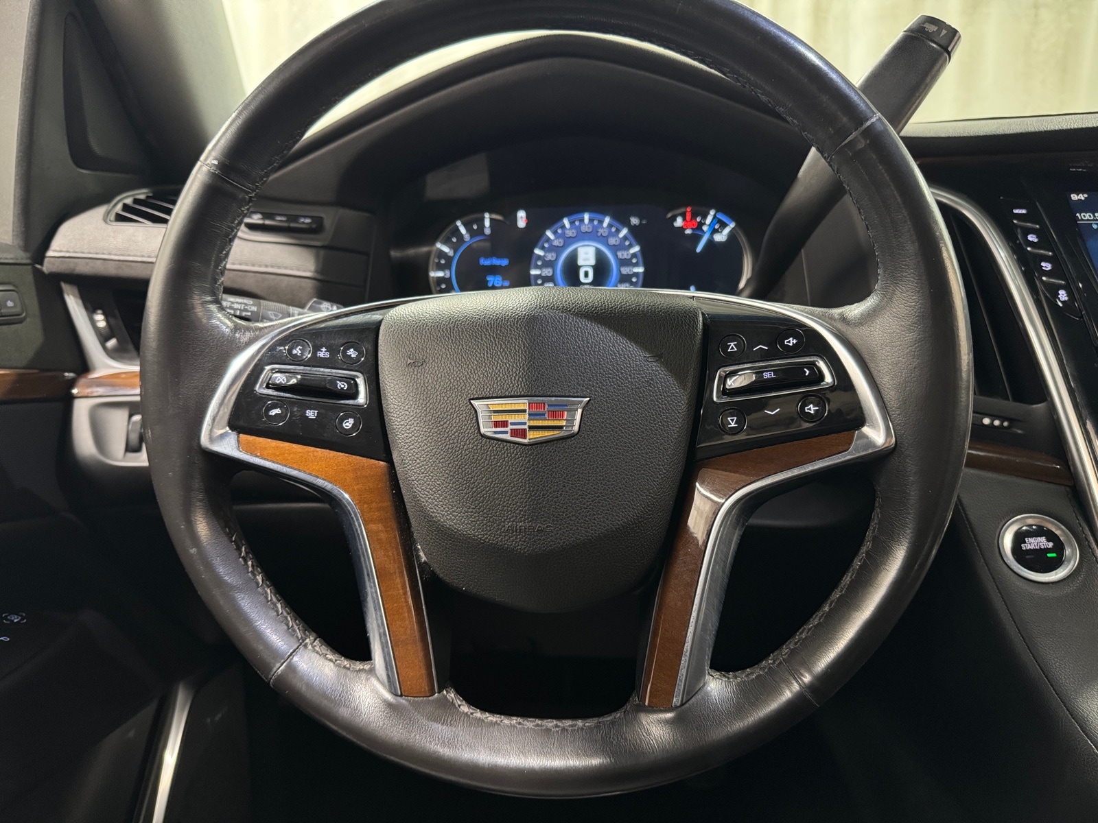 Thumbnail: 2019 Cadillac Escalade - 4
