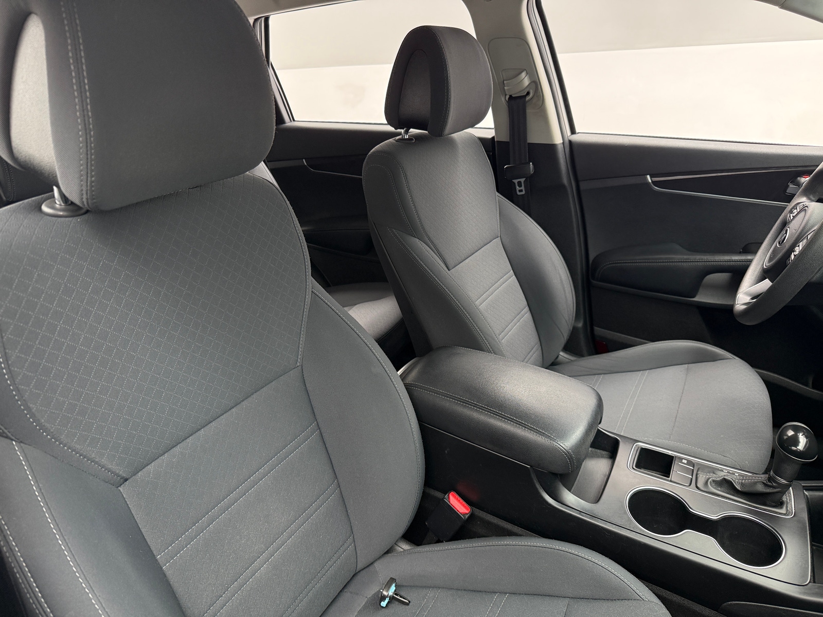 Thumbnail: 2016 Kia Sorento - 2