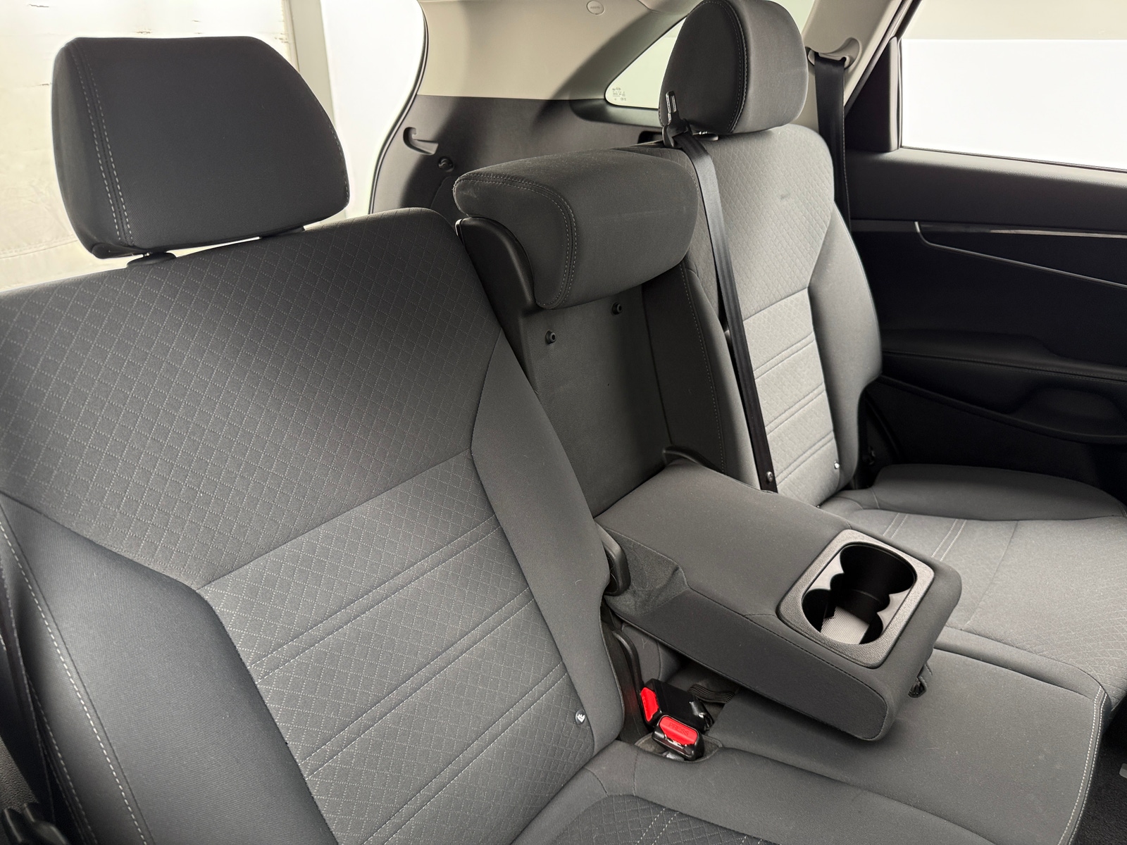 Thumbnail: 2016 Kia Sorento - 6