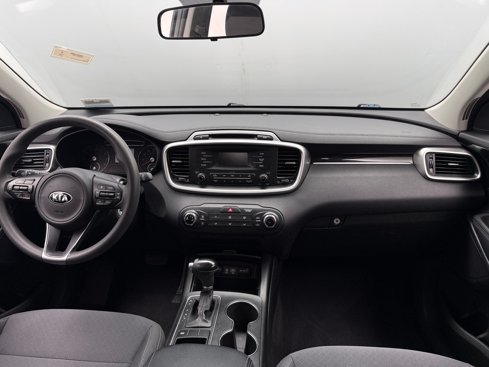 Thumbnail: 2016 Kia Sorento - 3