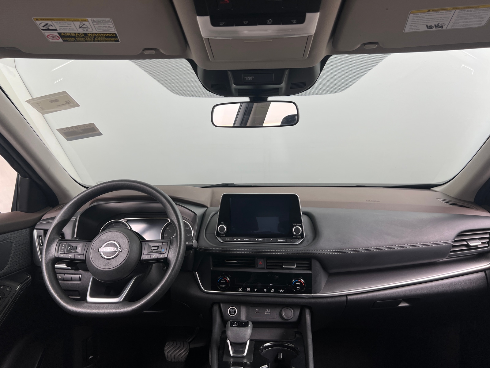 Thumbnail: 2023 Nissan Rogue - 3