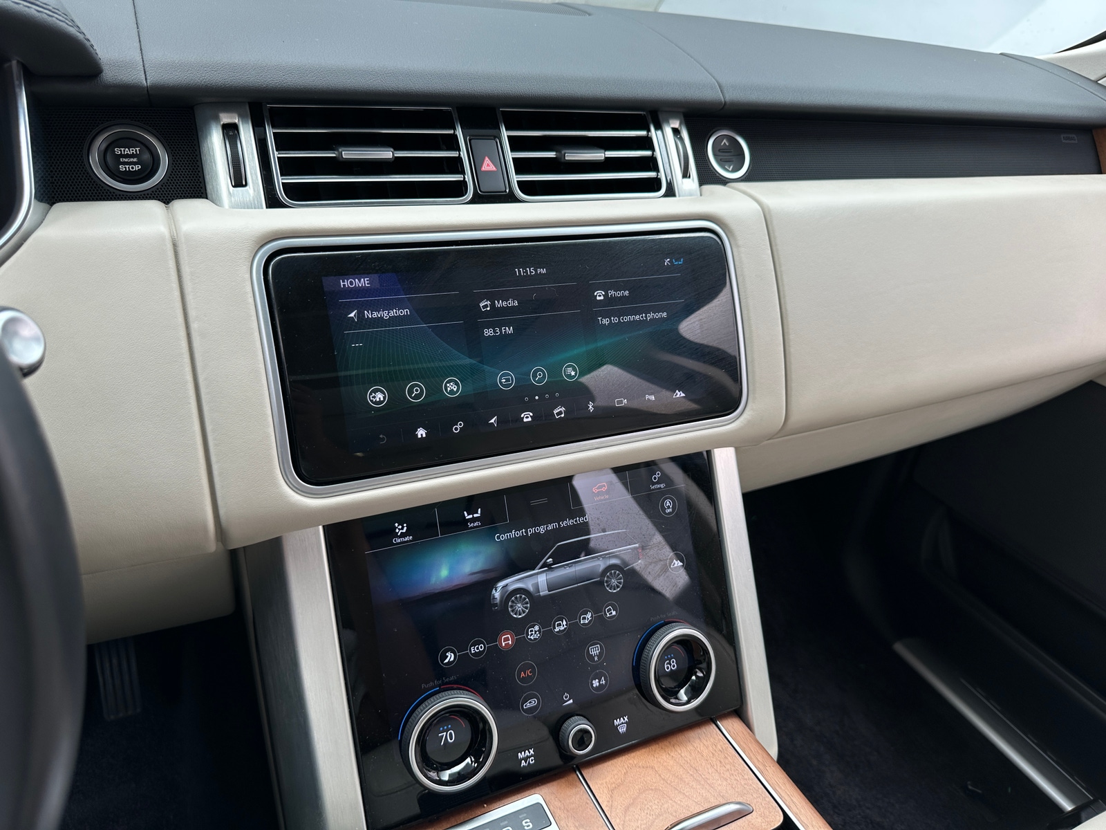 Thumbnail: 2019 Land Rover Range Rover - 3