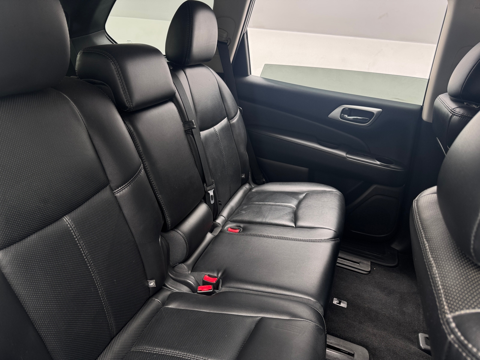 Thumbnail: 2015 Nissan Pathfinder - 5
