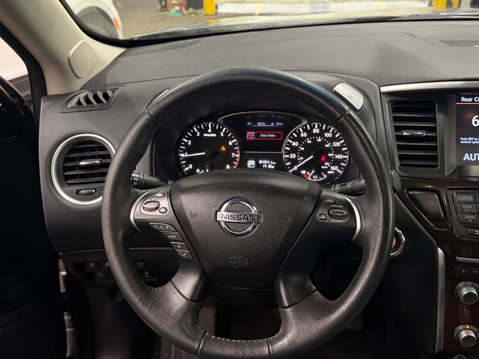 Thumbnail: 2015 Nissan Pathfinder - 4