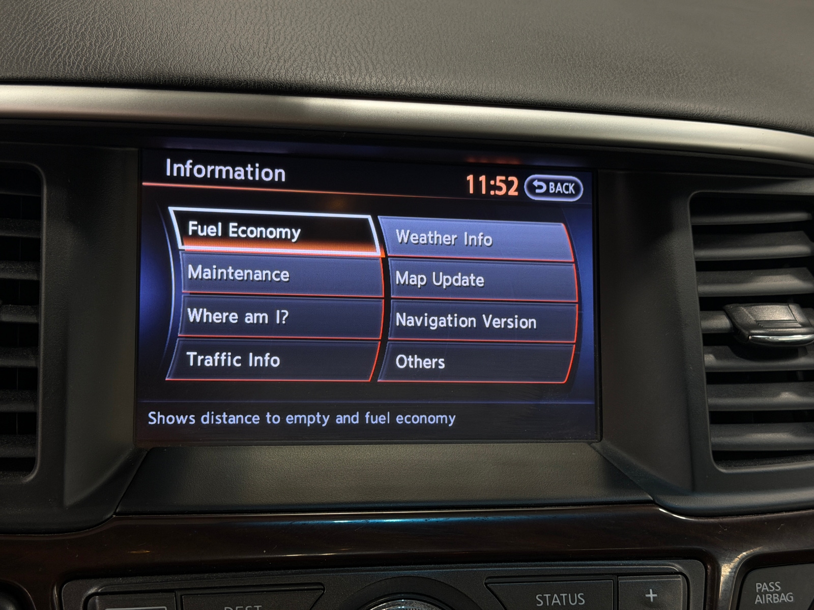Thumbnail: 2015 Nissan Pathfinder - 3