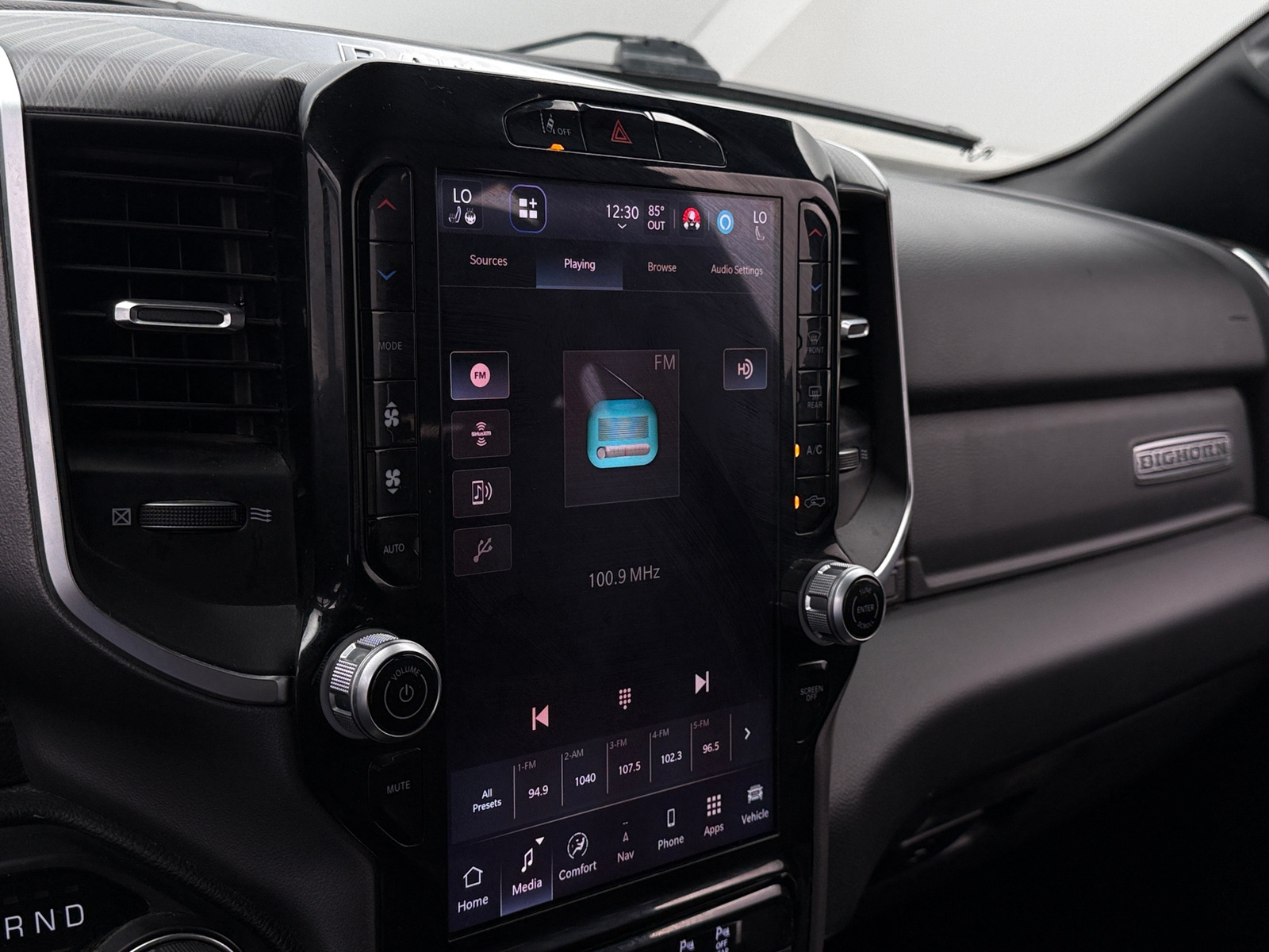 Thumbnail: 2025 RAM 1500 - 4