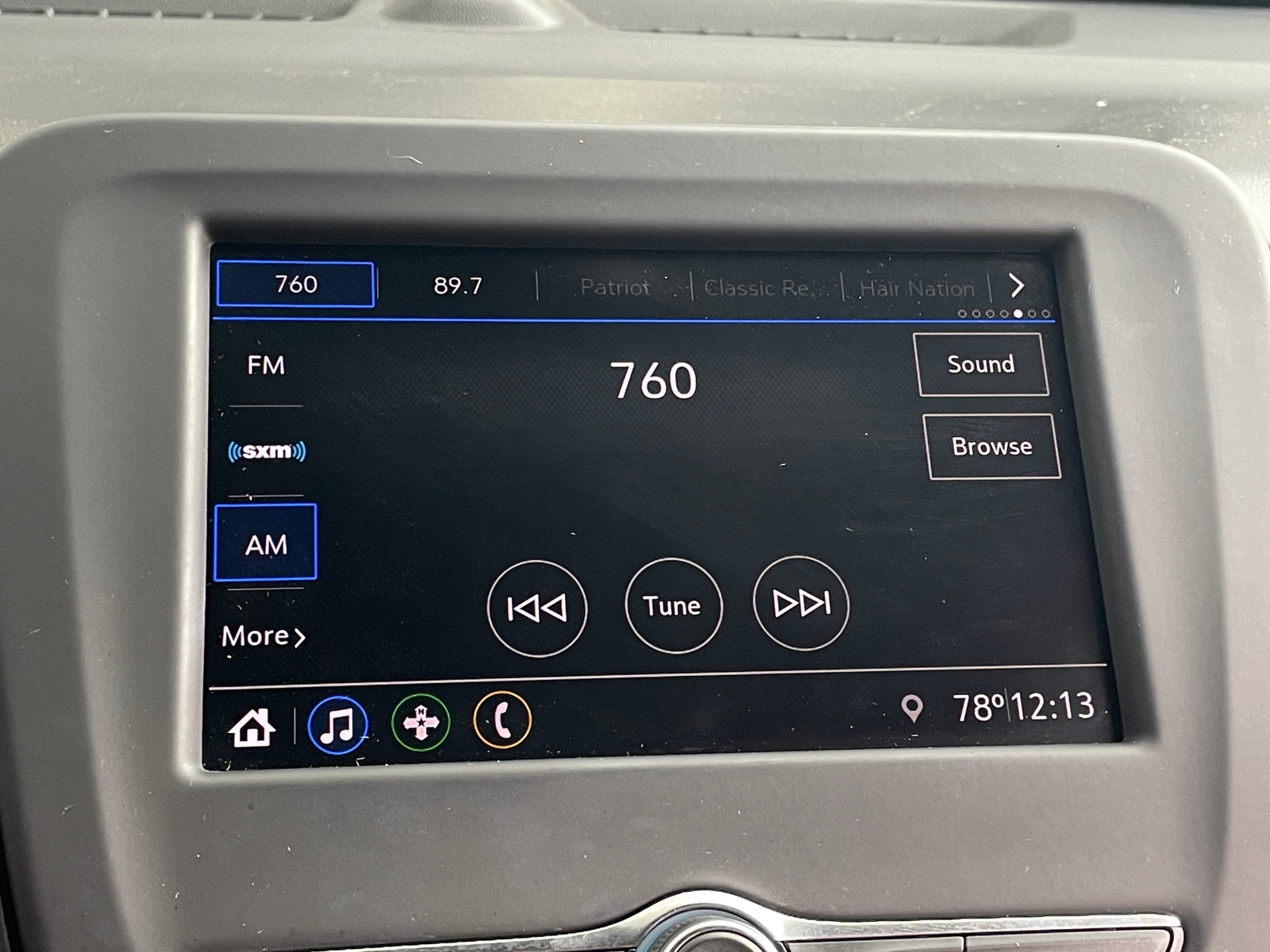Thumbnail: 2020 Chevrolet Equinox - 4