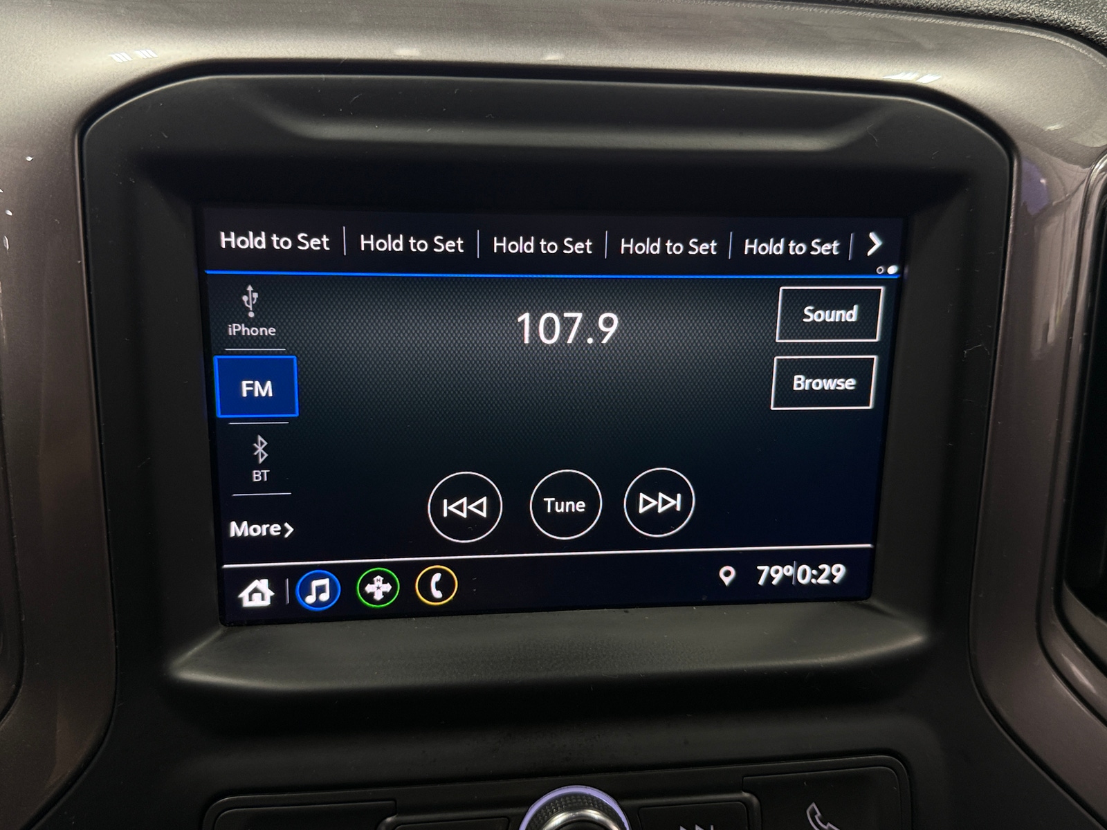 Thumbnail: 2020 Chevrolet Silverado 1500 - 4