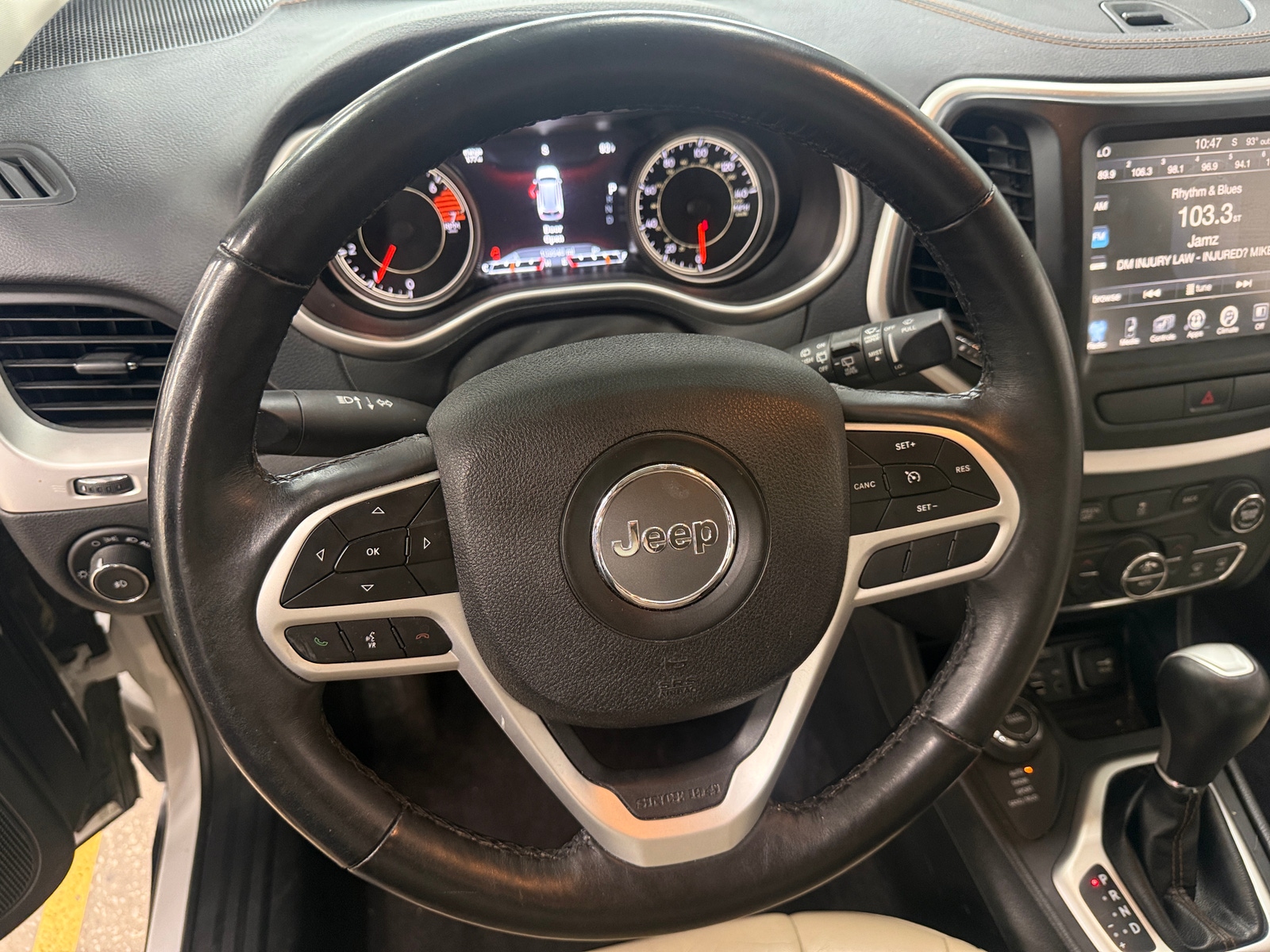 Thumbnail: 2017 Jeep Cherokee - 4