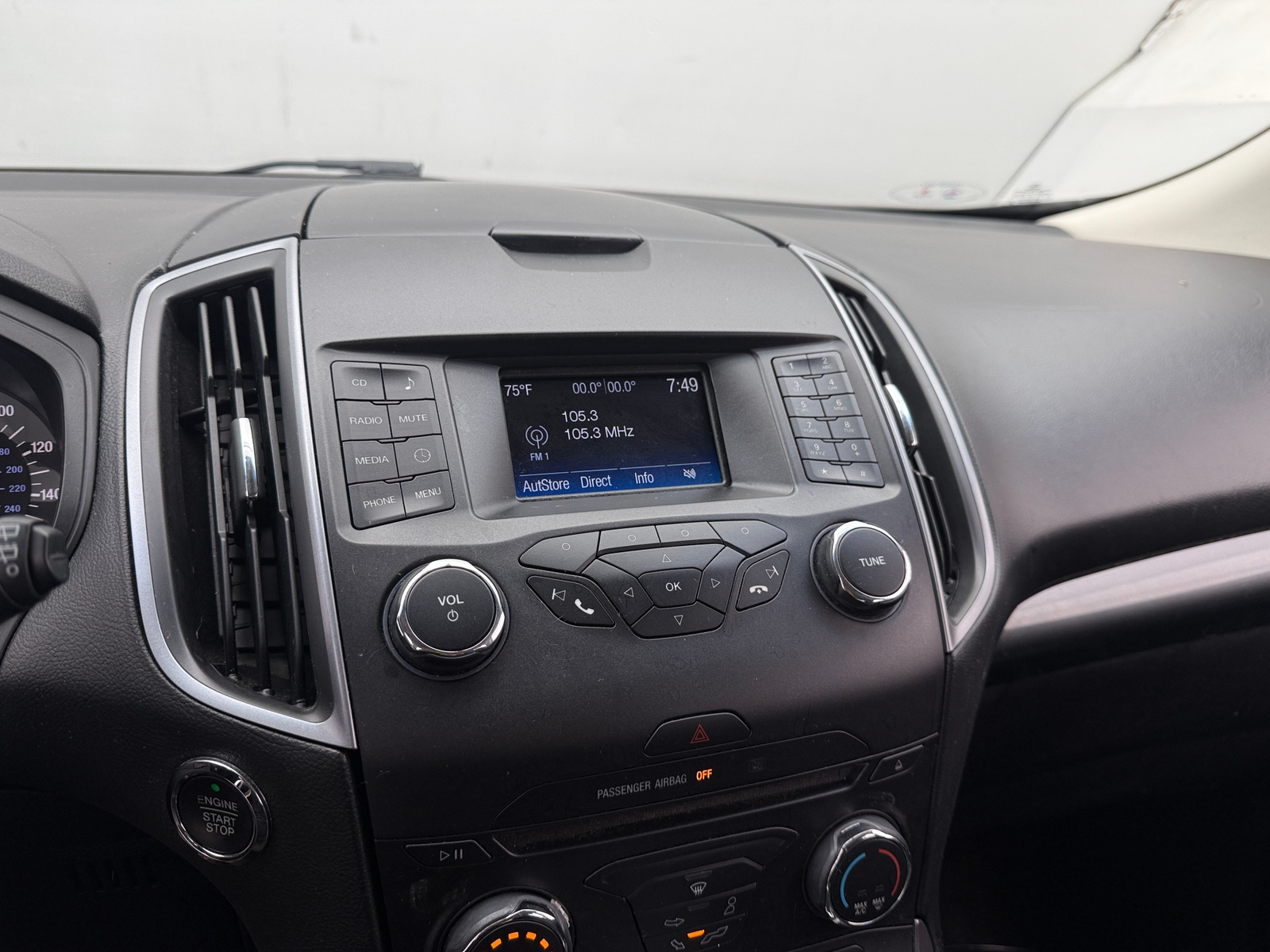 Thumbnail: 2016 Ford Edge - 4