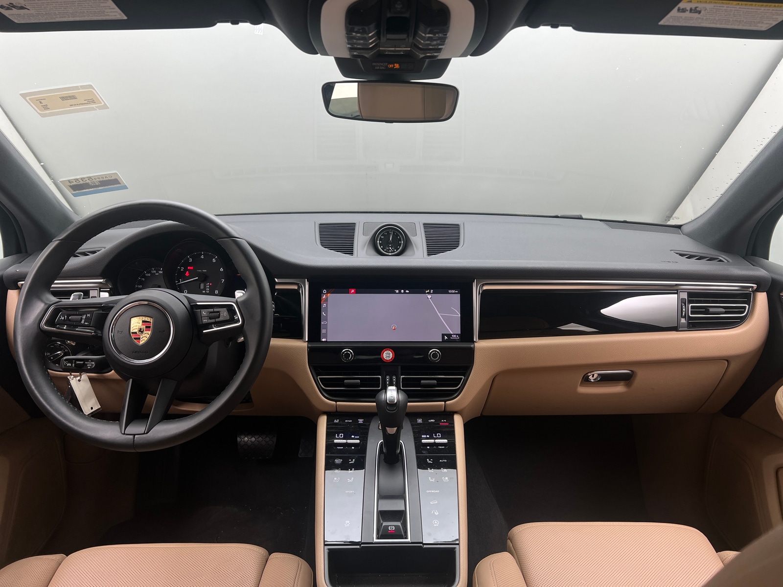 Thumbnail: 2023 Porsche Macan - 3
