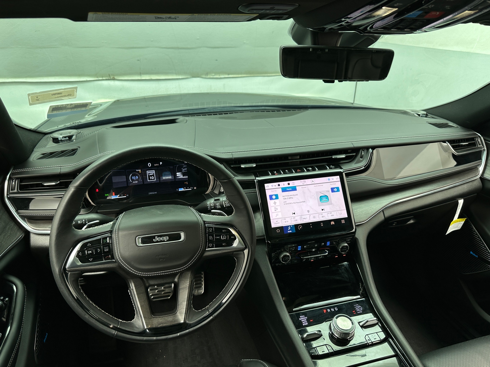 Thumbnail: 2023 Jeep Grand Cherokee L - 2