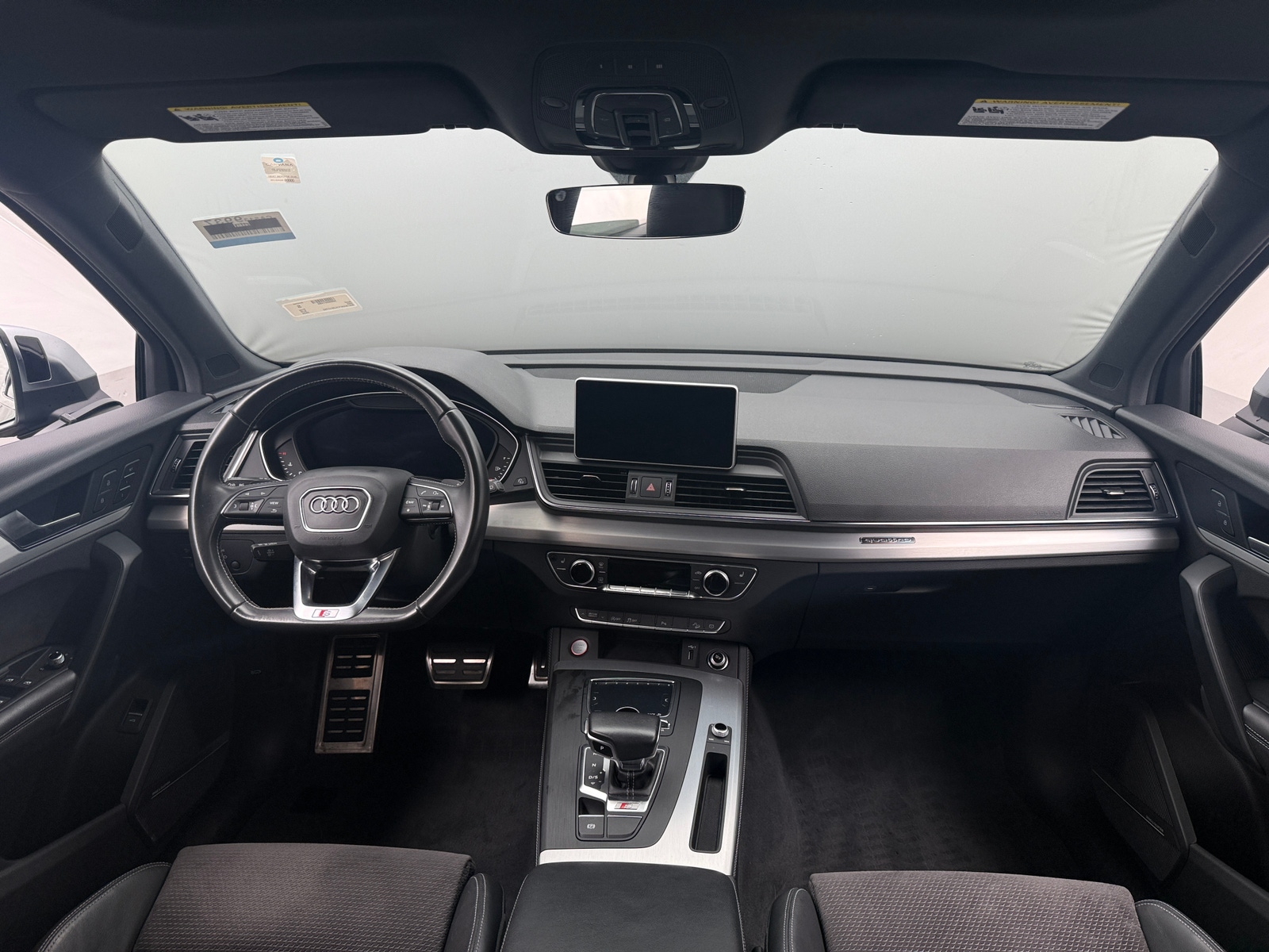 Thumbnail: 2020 Audi SQ5 - 3