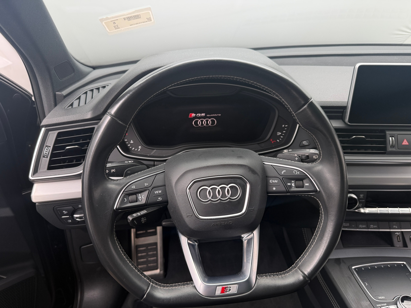Thumbnail: 2020 Audi SQ5 - 5