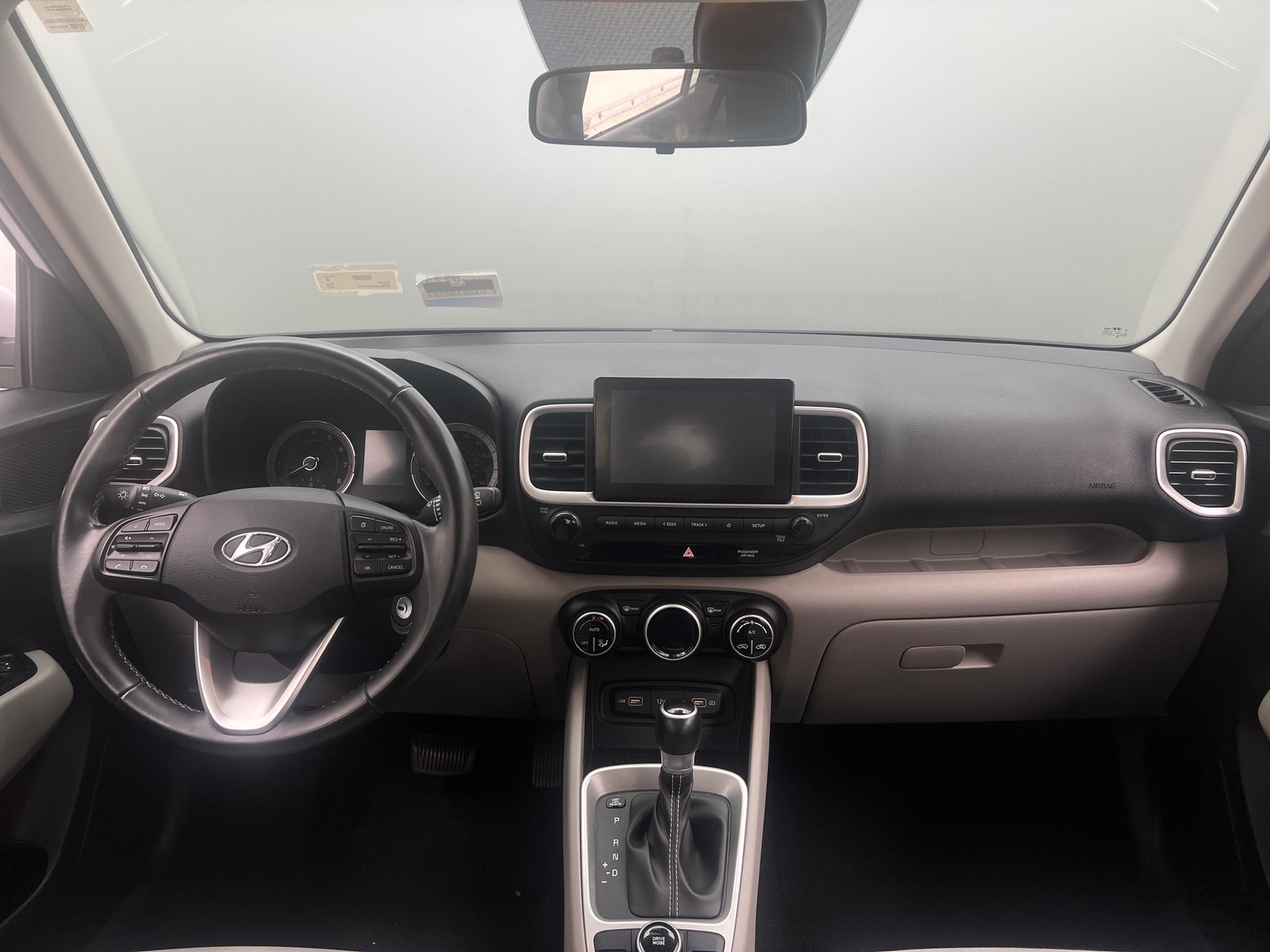 Thumbnail: 2022 Hyundai Venue - 3