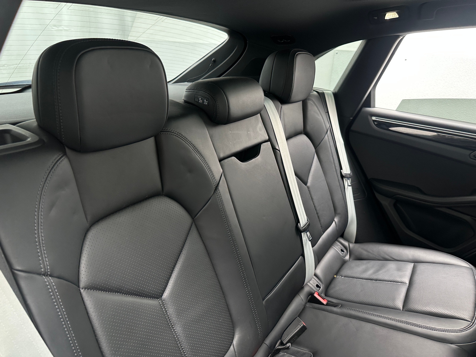 Thumbnail: 2023 Porsche Macan - 5