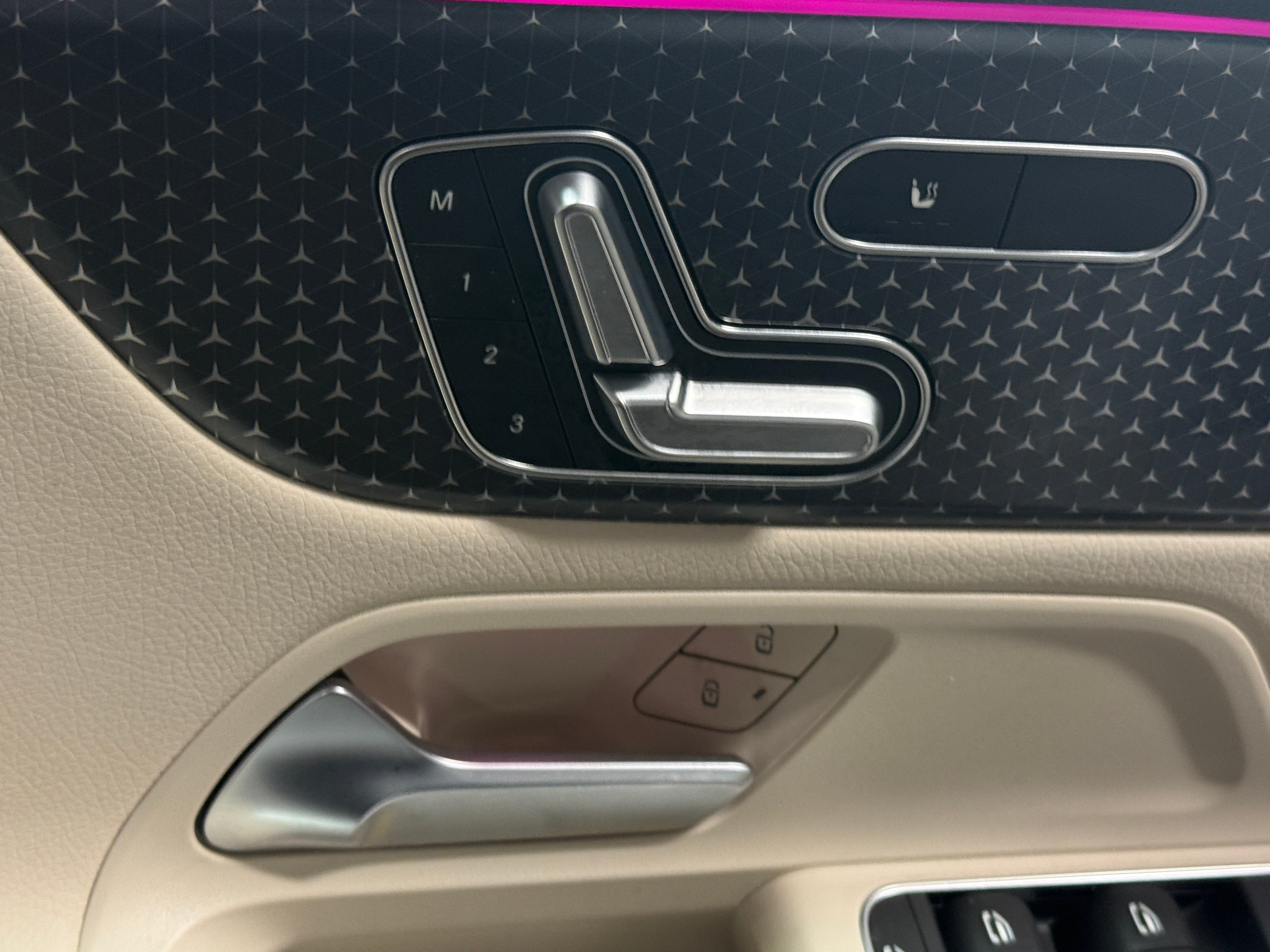 2024 Mercedes-Benz GLB Base - Photo 17