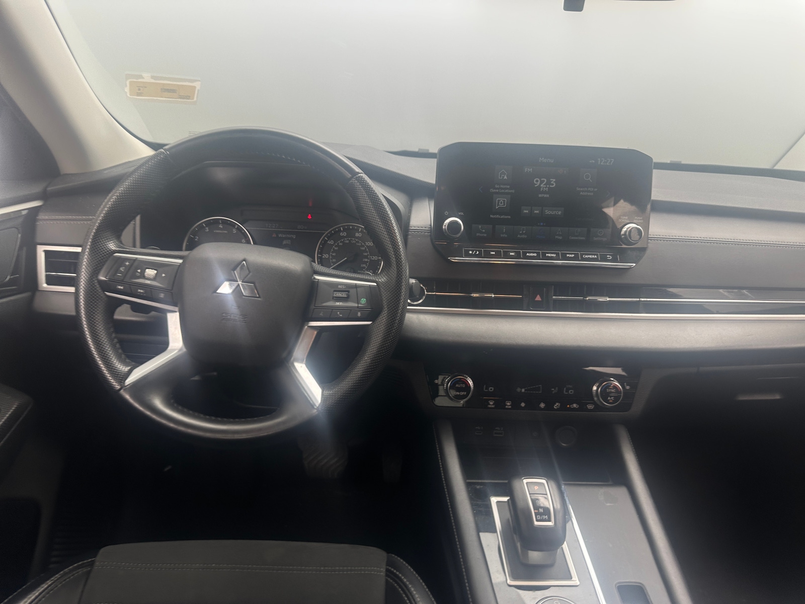 Thumbnail: 2024 Mitsubishi Outlander - 4