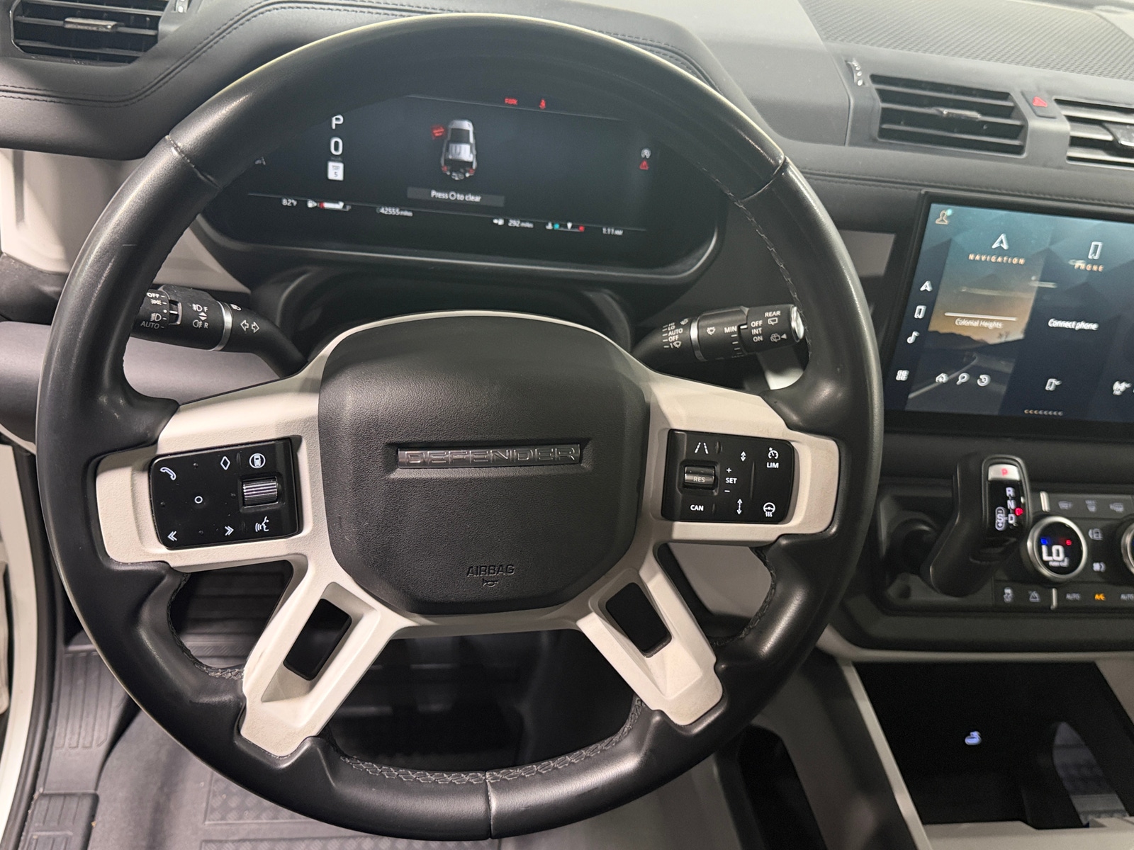 Thumbnail: 2025 Land Rover Defender - 5