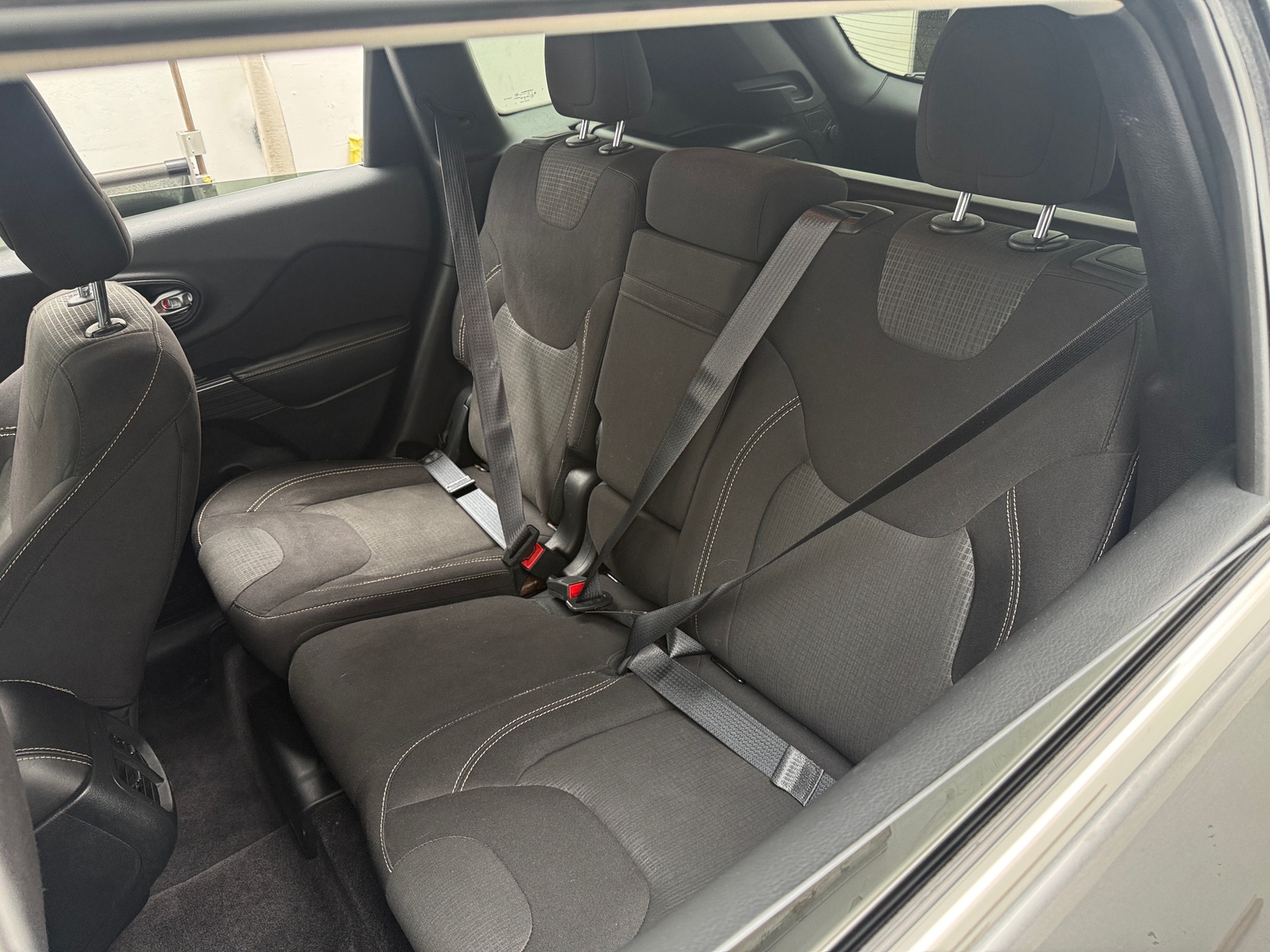 Thumbnail: 2016 Jeep Cherokee - 6