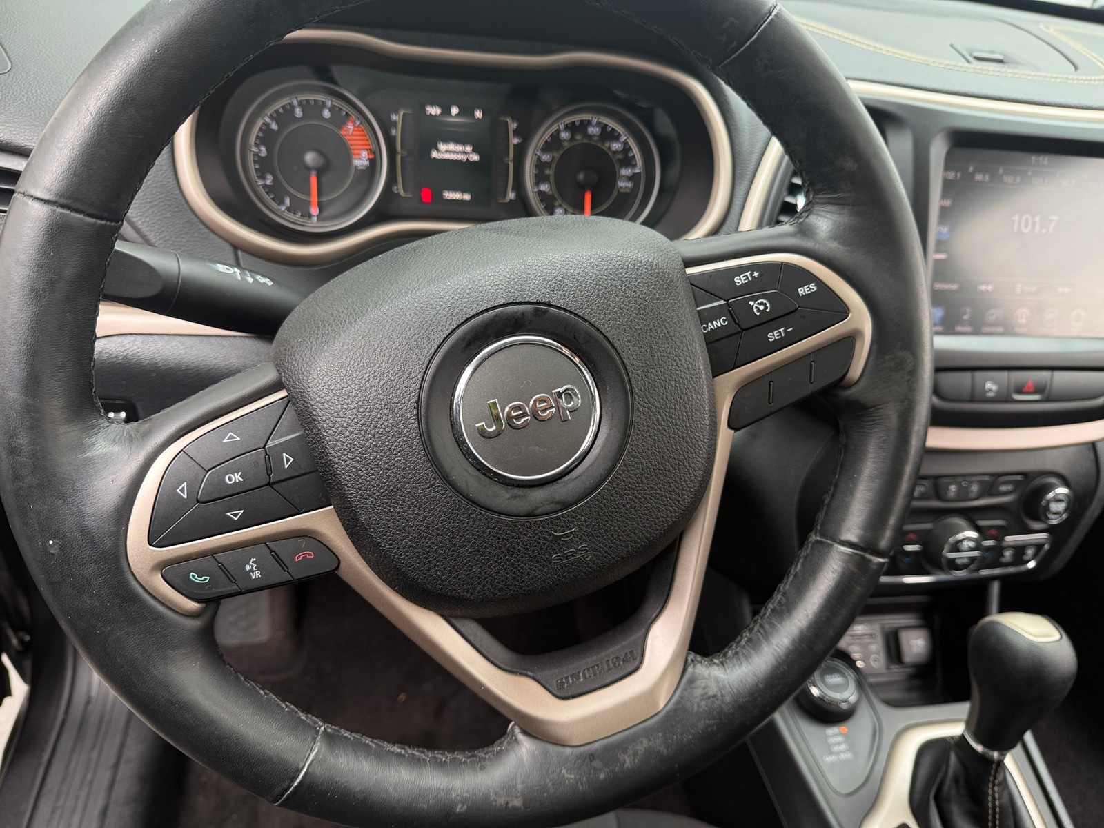 Thumbnail: 2016 Jeep Cherokee - 5