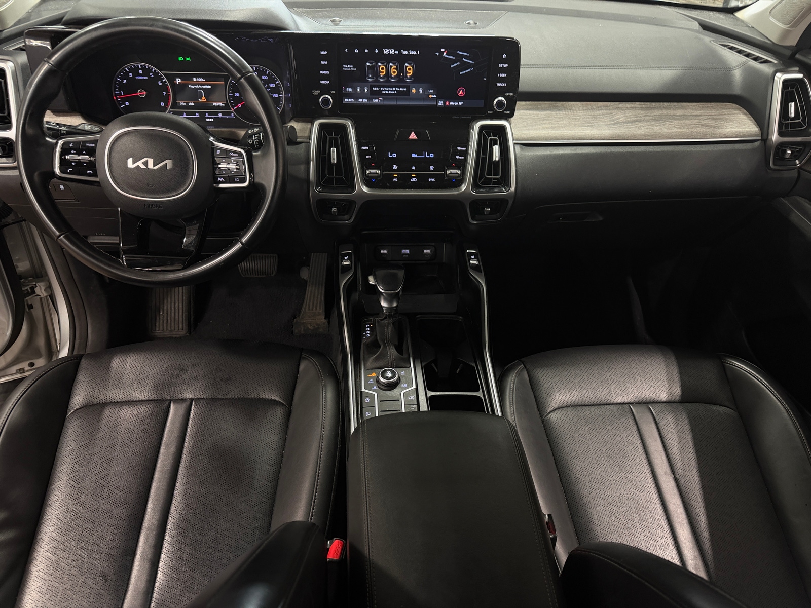 Thumbnail: 2022 Kia Sorento - 2
