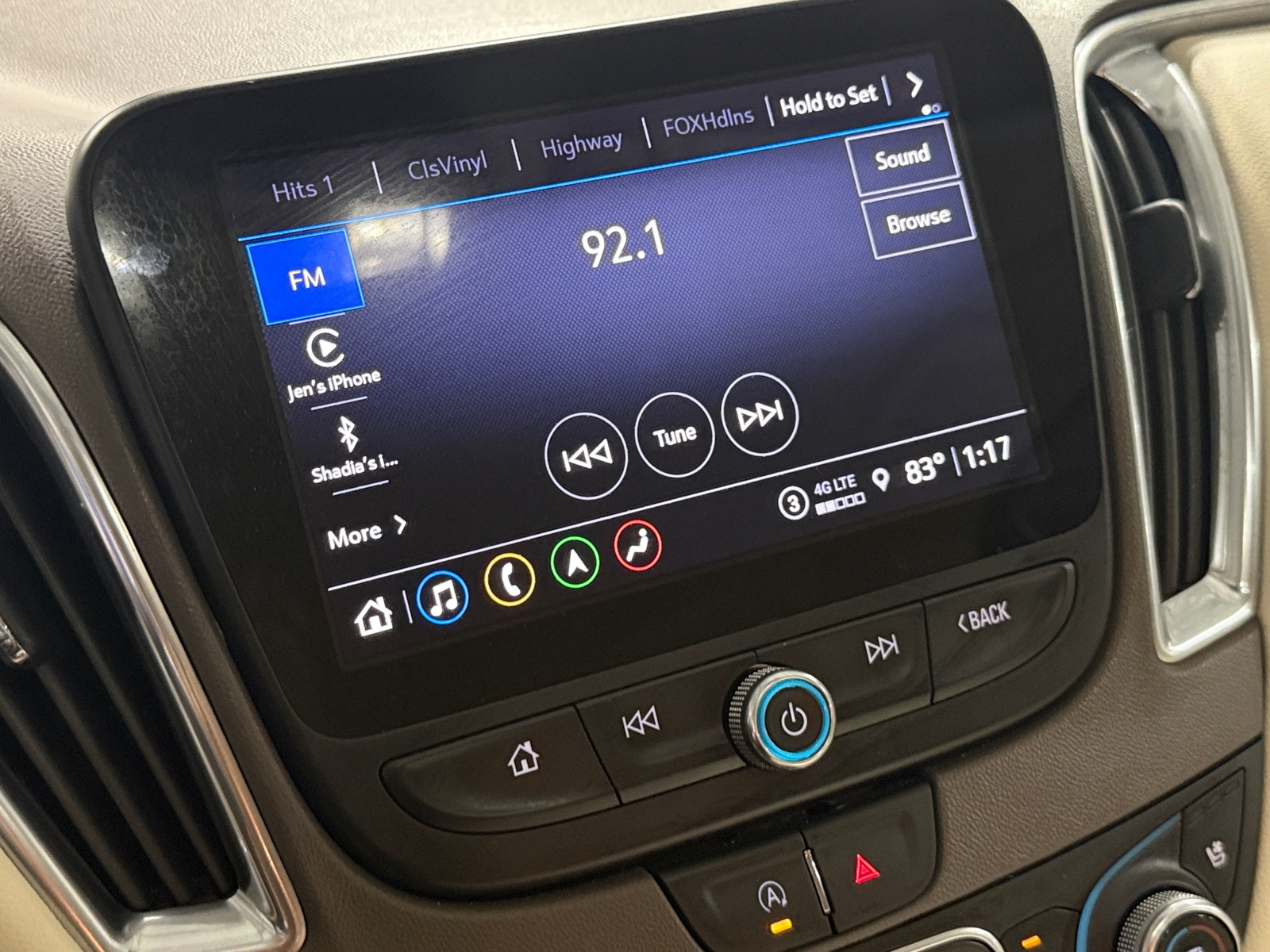 Thumbnail: 2024 Chevrolet Malibu - 3