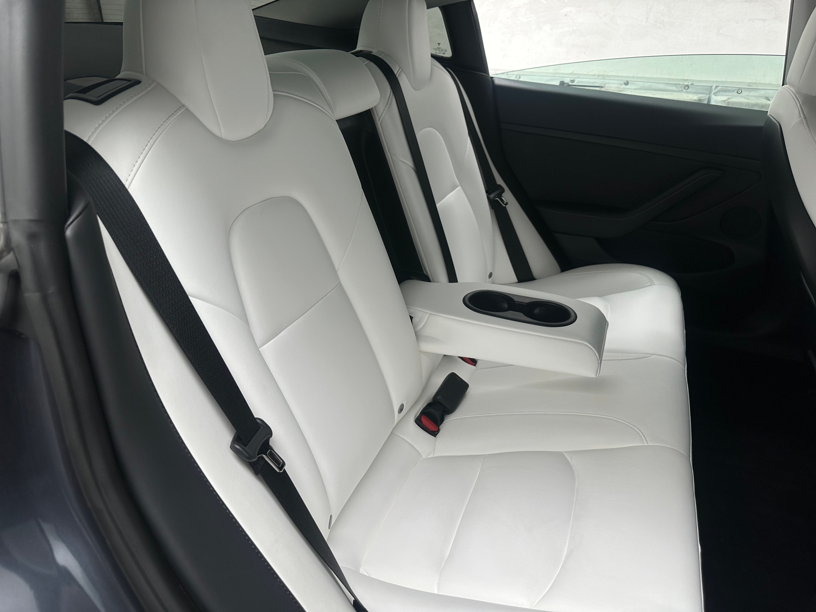 Thumbnail: 2022 Tesla Model 3 - 4