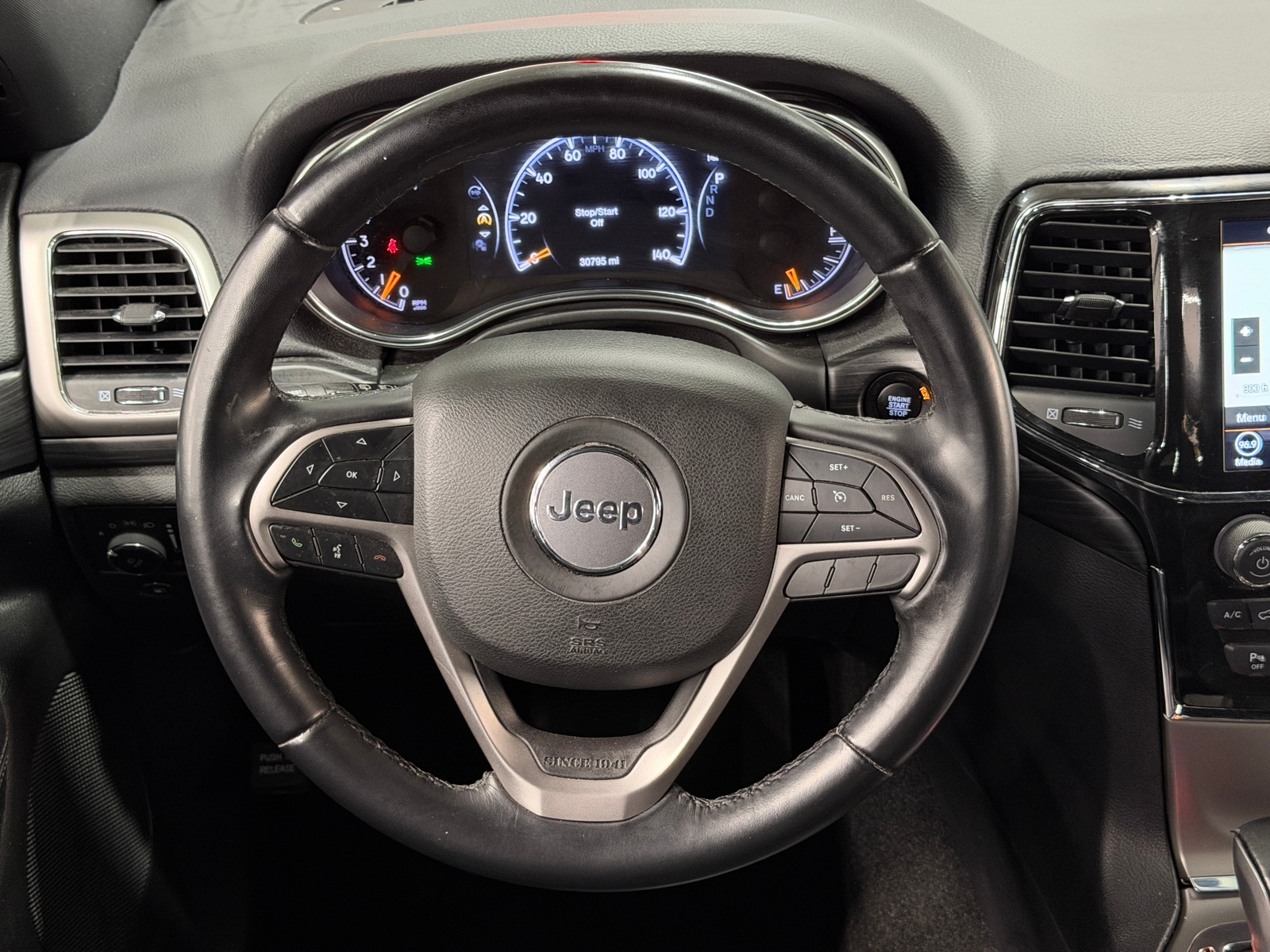 Thumbnail: 2022 Jeep Grand Cherokee - 5