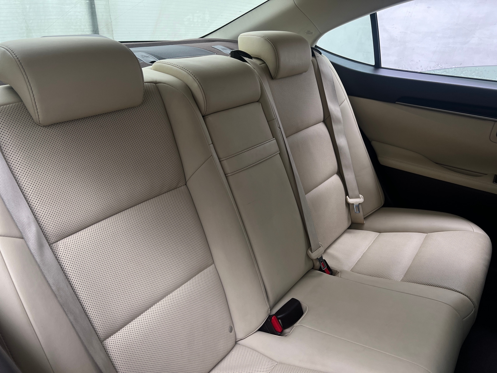 Thumbnail: 2016 Lexus ES - 5
