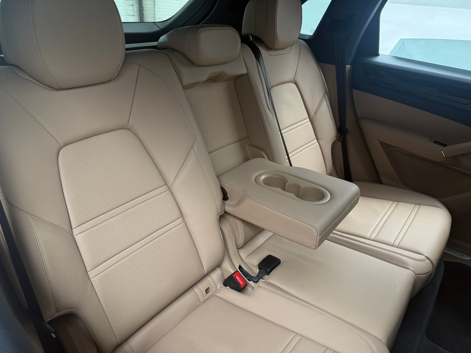 Thumbnail: 2019 Porsche Cayenne - 5