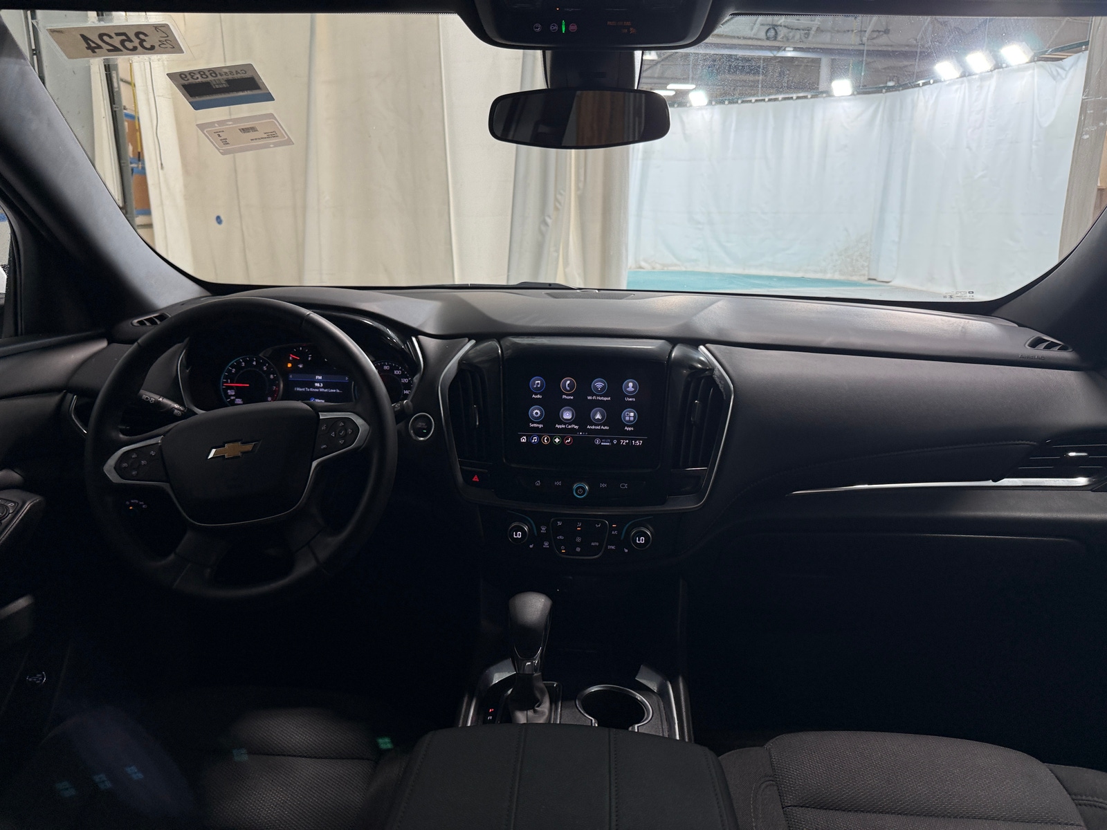 Thumbnail: 2023 Chevrolet Traverse - 3