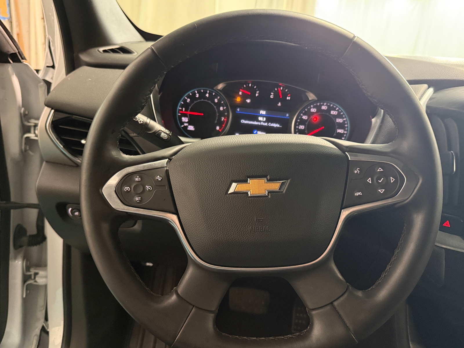 Thumbnail: 2023 Chevrolet Traverse - 5