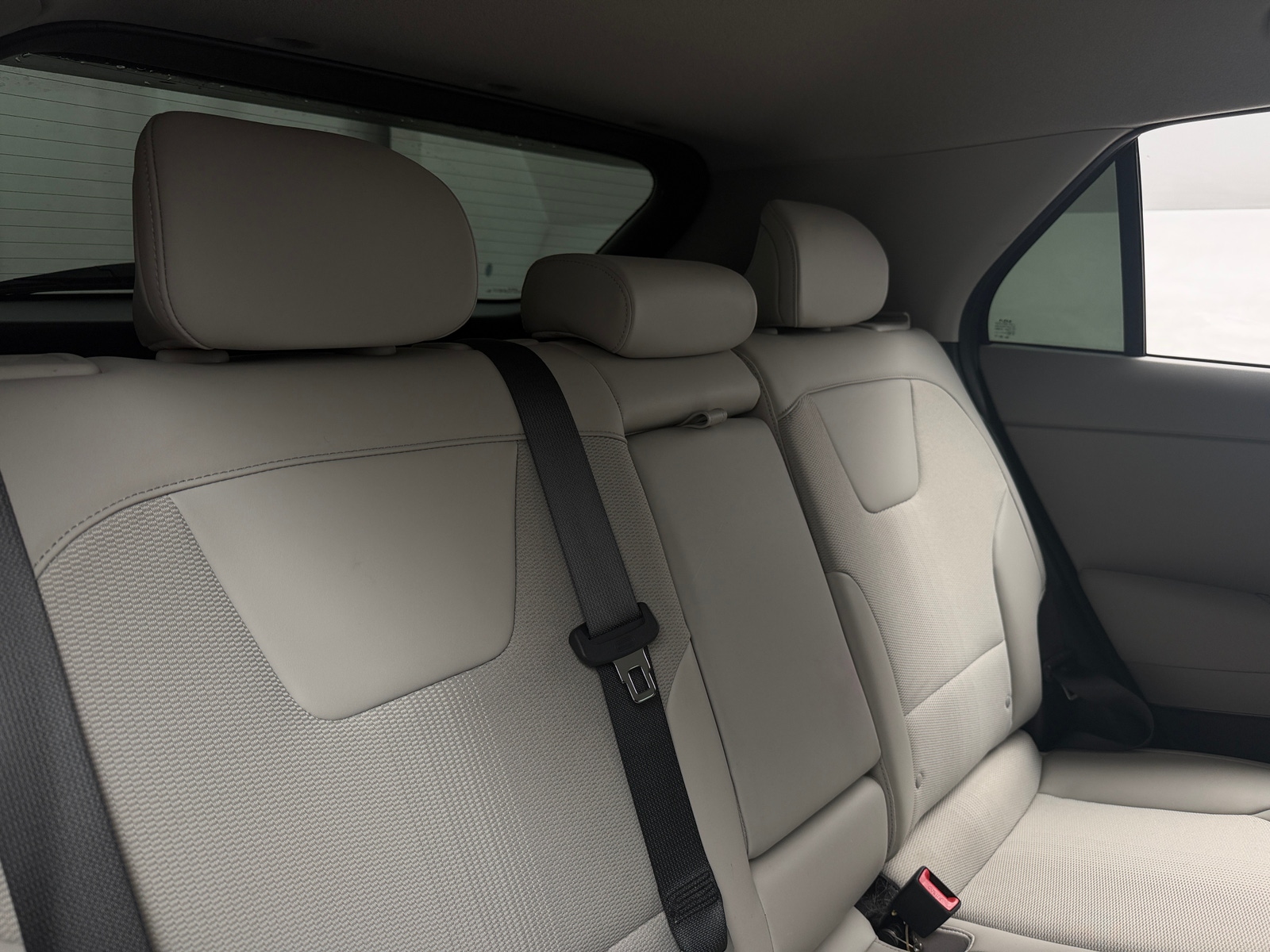 Thumbnail: 2023 Kia Niro - 5