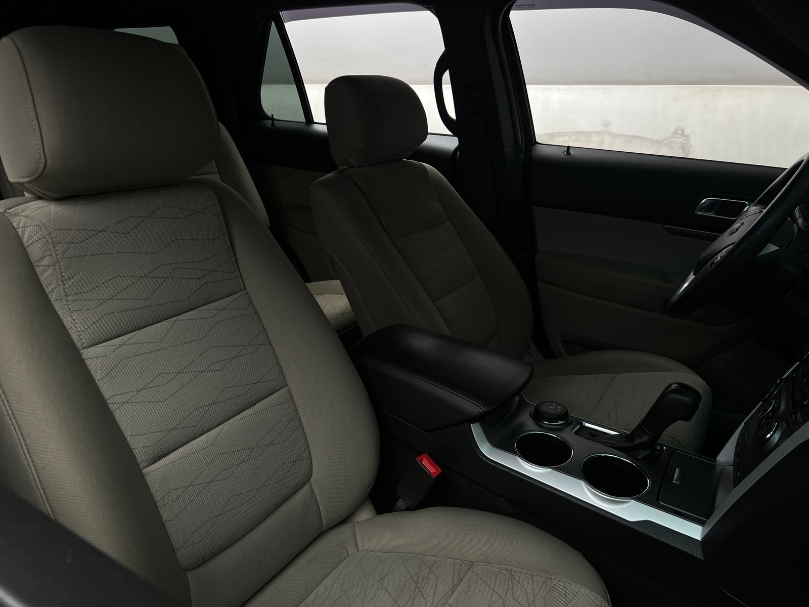 Thumbnail: 2014 Ford Explorer - 2