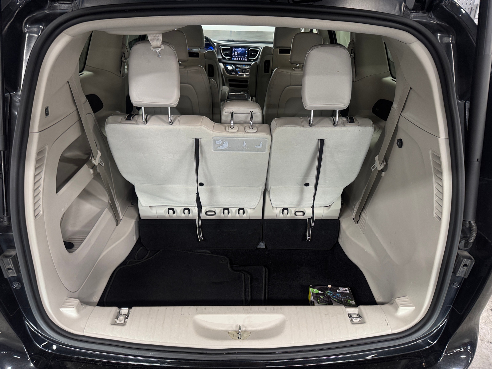 Thumbnail: 2020 Chrysler Pacifica - 6