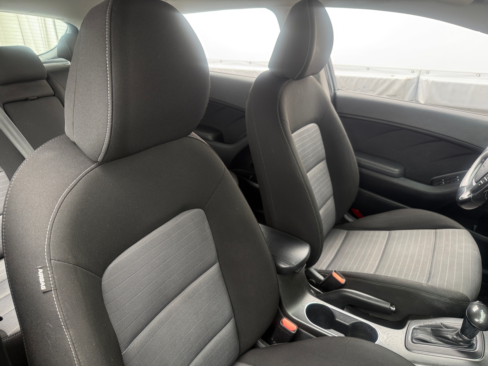 Thumbnail: 2016 Kia Forte - 2