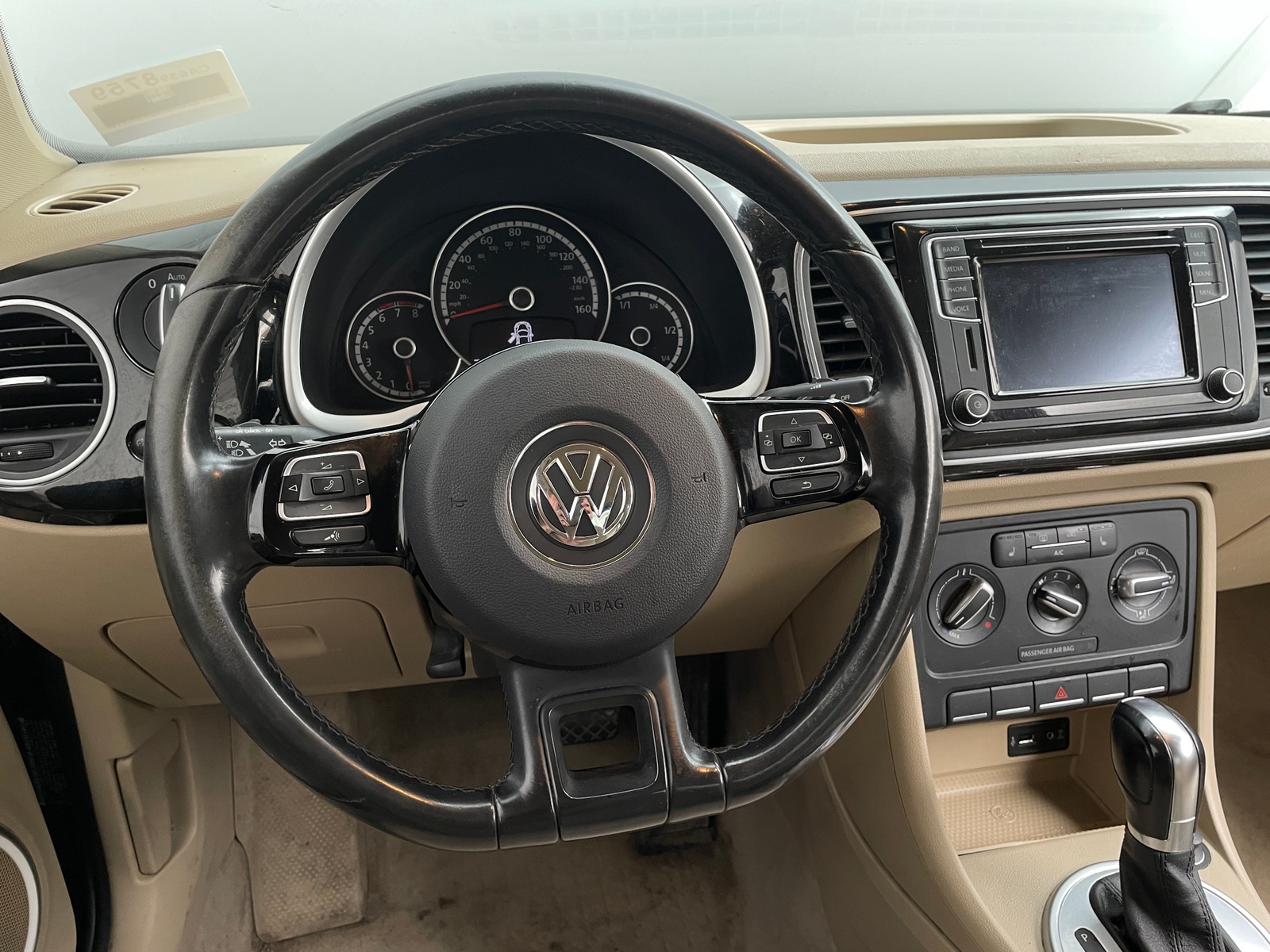 Thumbnail: 2016 Volkswagen Beetle - 5
