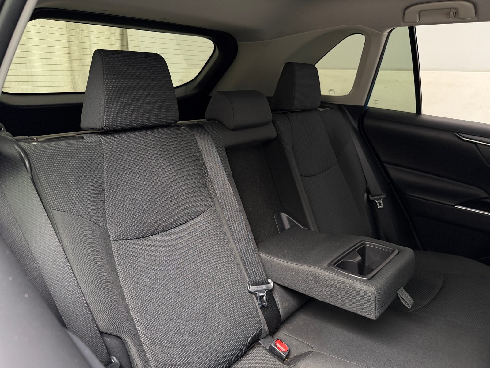 Thumbnail: 2019 Toyota RAV4 - 6